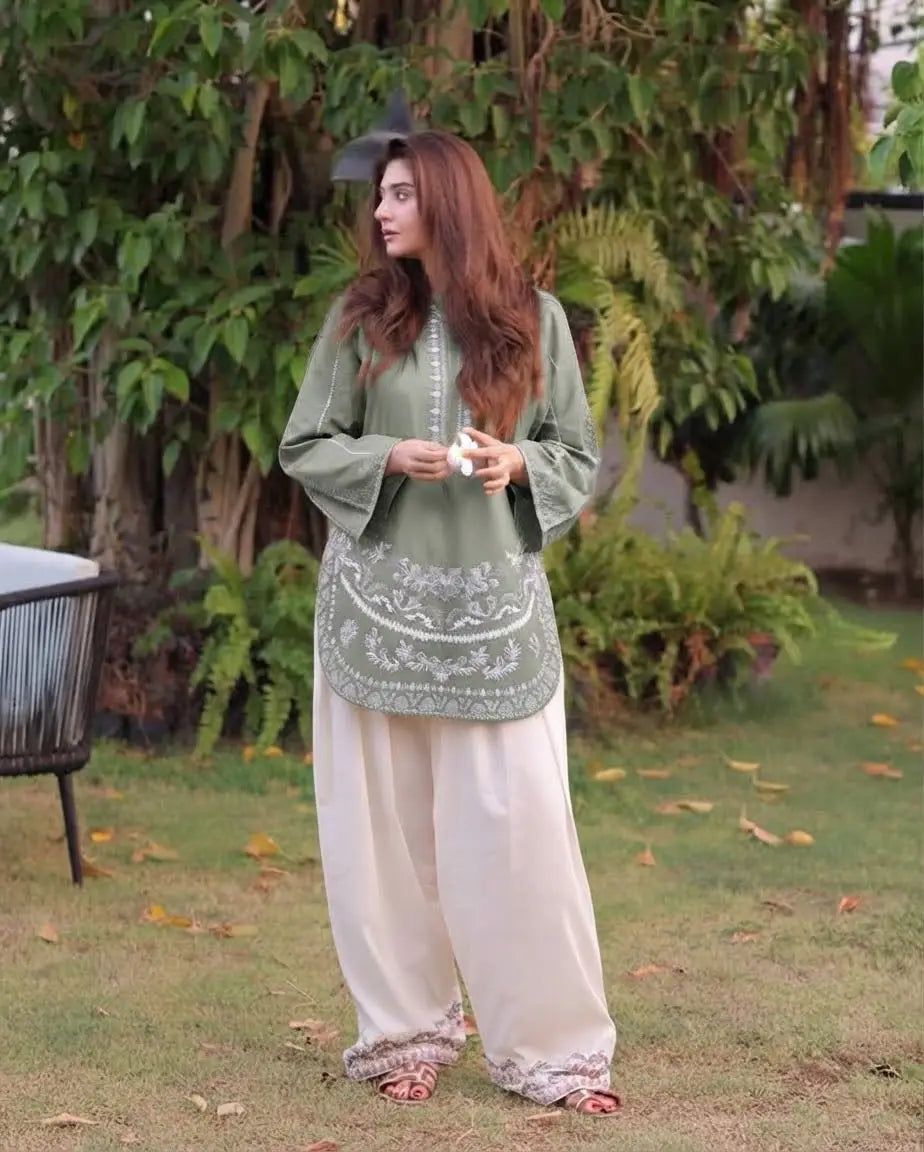 Women's Unstitched Embroidered Suit 2-Piece MZ1734200556MHSE